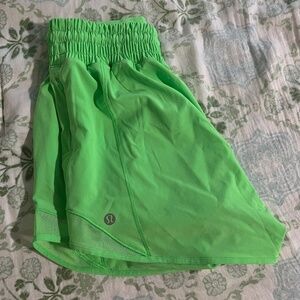 Lululemon Hotty Hot 4in